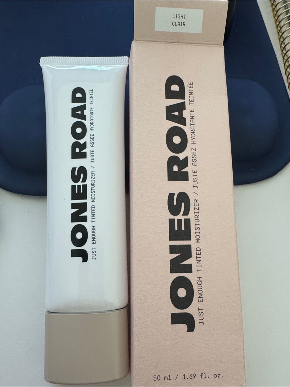 Jones Road Just Enough Tinted Moisturizer — Light New